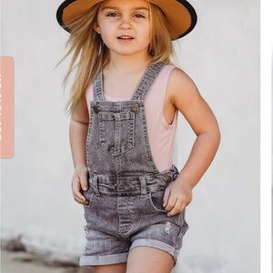 Little bipsy bib shorts